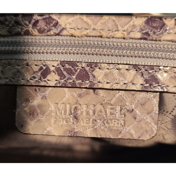 MICHAEL KORS LEATHER BAG EMBOSSED PYTHON SNAKE SHOULDER STRAP PURSE OR CLUTCH - Picture 9 of 9